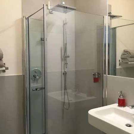 Second Floor Centro Storico 2*