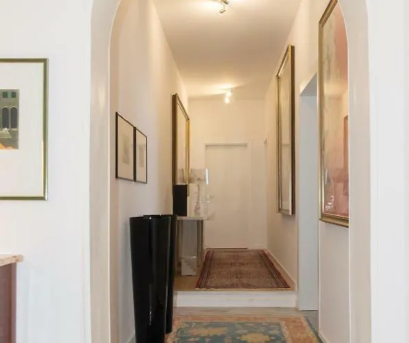 Second Floor Centro Storico 2* 볼로냐