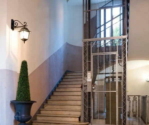 Hotel Second Floor Centro Storico 2*