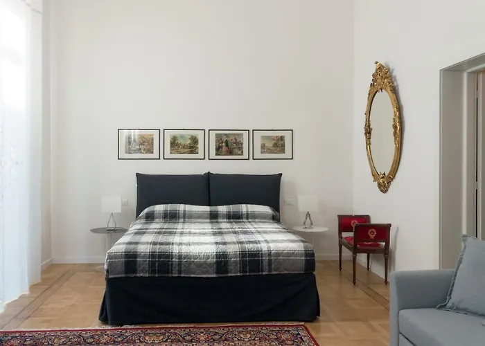 Second Floor Centro Storico 2*