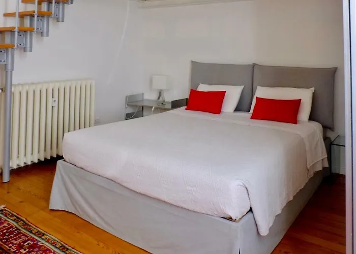 Hotell Second Floor Centro Storico 2*