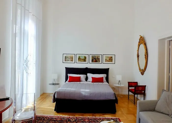 Hotell Second Floor Centro Storico 2*