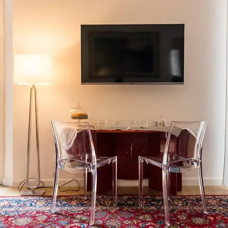 Second Floor Centro Storico 2*