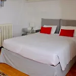 Отель Second Floor Centro Storico 2*