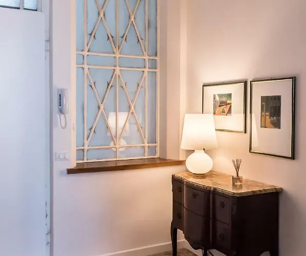 Hotel Second Floor Centro Storico 2*