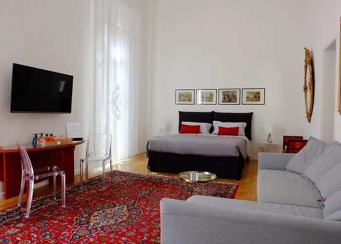 Second Floor Centro Storico 2*